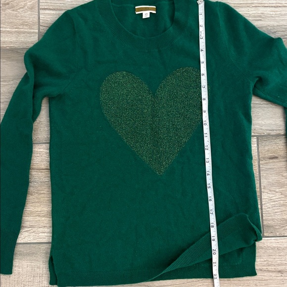 J. Crew Cashmere Dark Green Heart Sweater - Picture 4 of 4